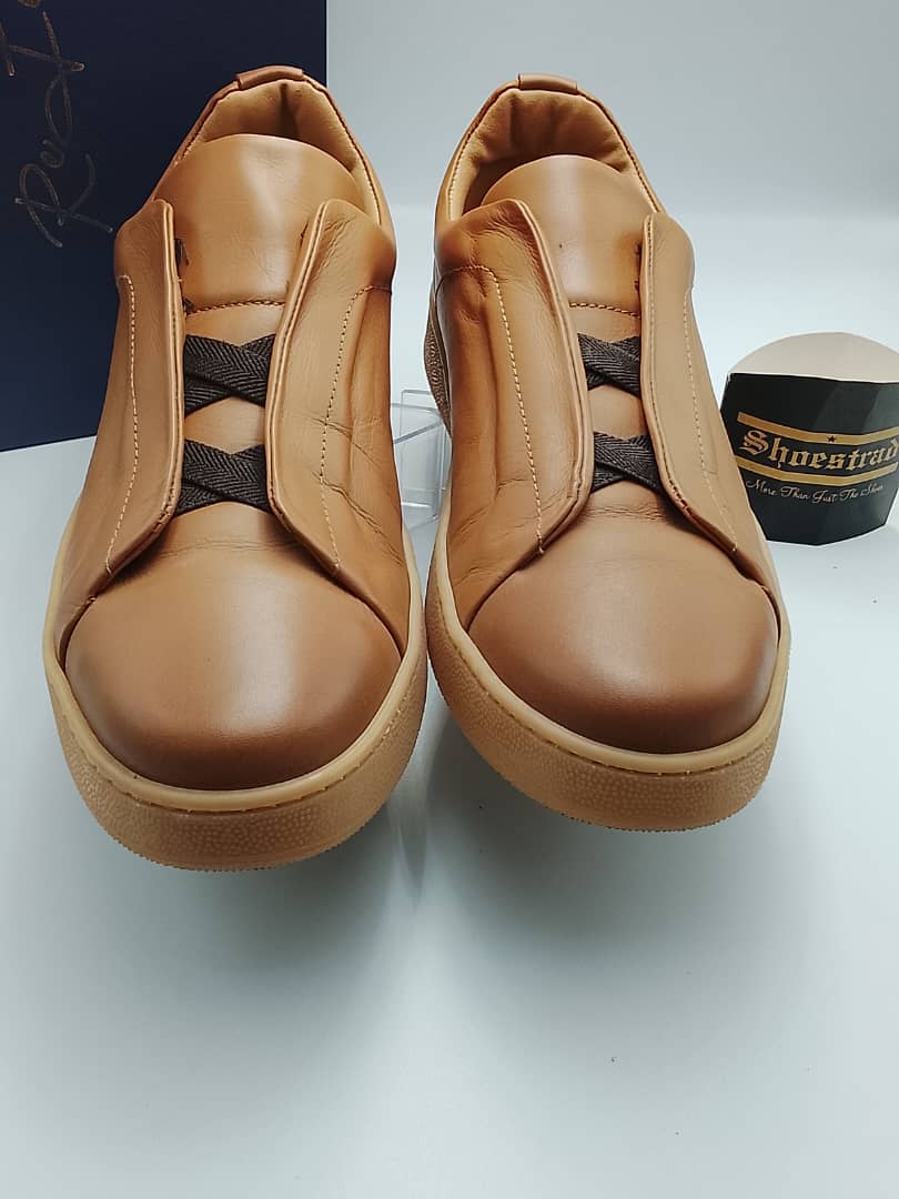 Brown Crazio Maviola sneakers